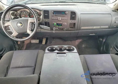 2011 Chevrolet Silverado C1500 Lt z USA, uszkodzony, nr VIN 1GCRCSE09BZ122289